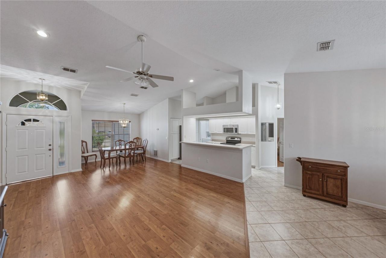 6232 Huntington Drive , Zephyrhills, FL 33542 Photo