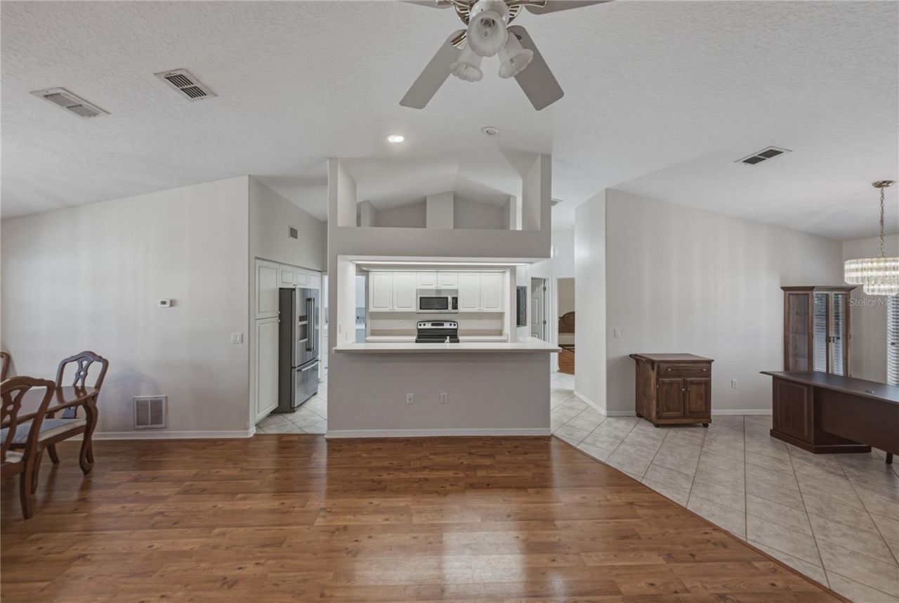 6232 Huntington Drive , Zephyrhills, FL 33542 Photo