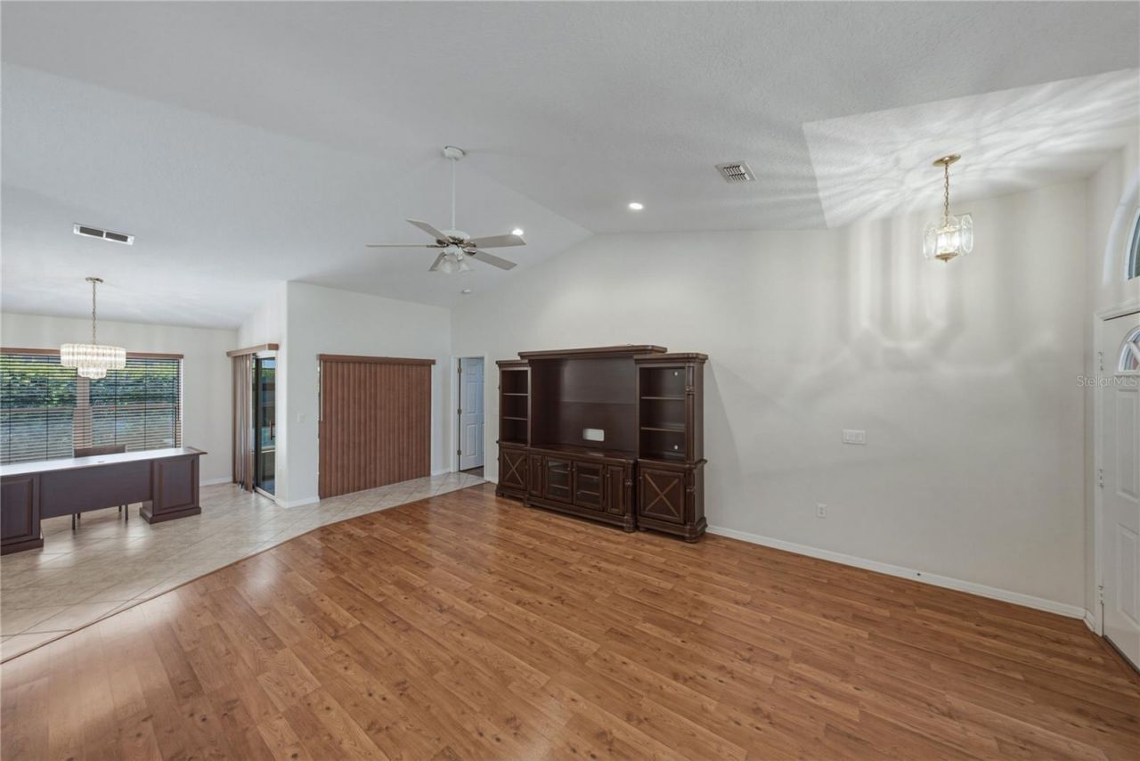 6232 Huntington Drive , Zephyrhills, FL 33542 Photo