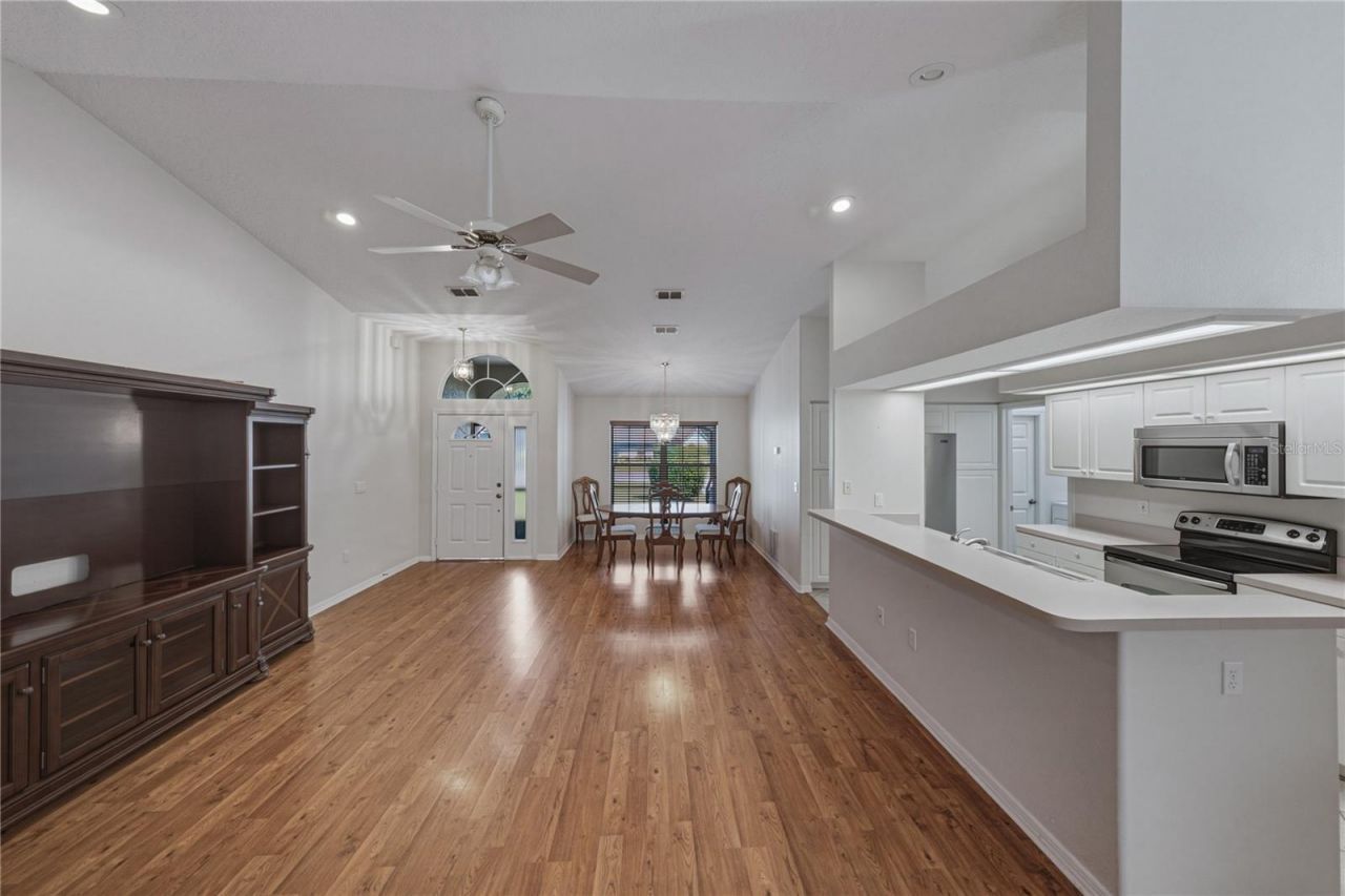 6232 Huntington Drive , Zephyrhills, FL 33542 Photo