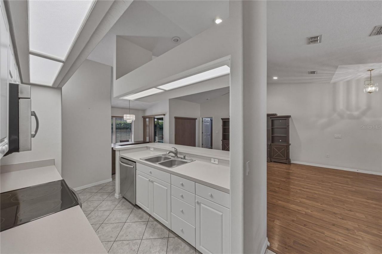 6232 Huntington Drive , Zephyrhills, FL 33542 Photo
