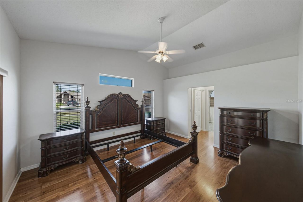 6232 Huntington Drive , Zephyrhills, FL 33542 Photo