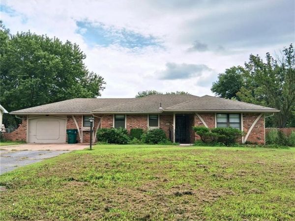 413 S Dittman Street, Frontenac, KS 66763