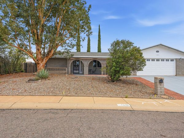 1349 CHOLLA Circle, Sierra Vista, AZ 85635