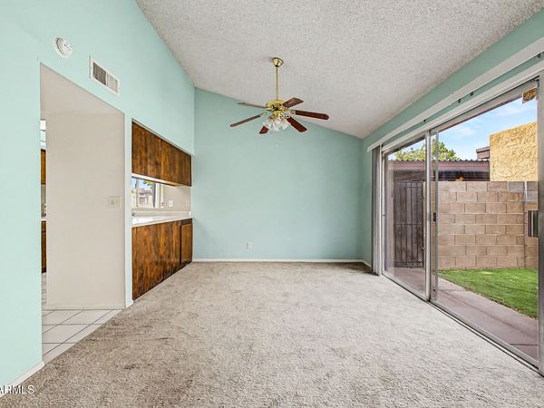 827 S HACIENDA Drive, Tempe, AZ 85281