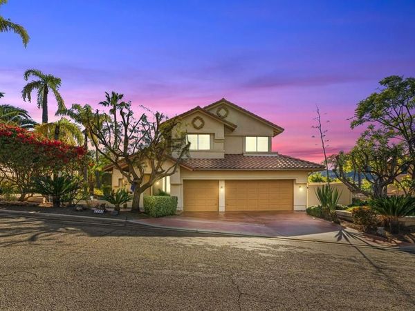 2763 Canyon Oak Place , Escondido, CA 92029
