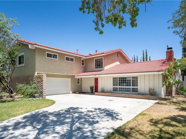 42900 Staffordshire Drive, Lancaster, CA 93534
