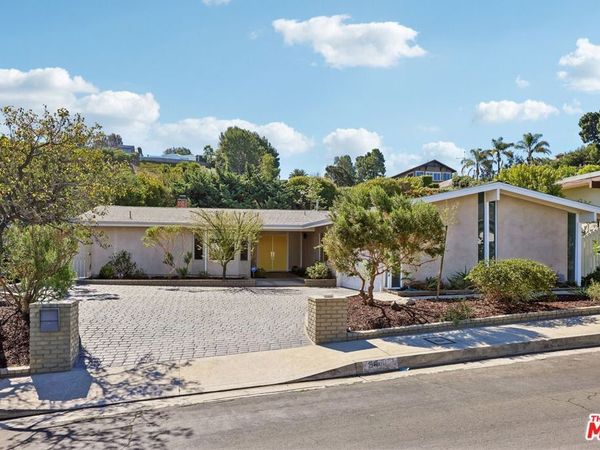 3000 Dona Emilia Drive , Los Angeles, CA 91604
