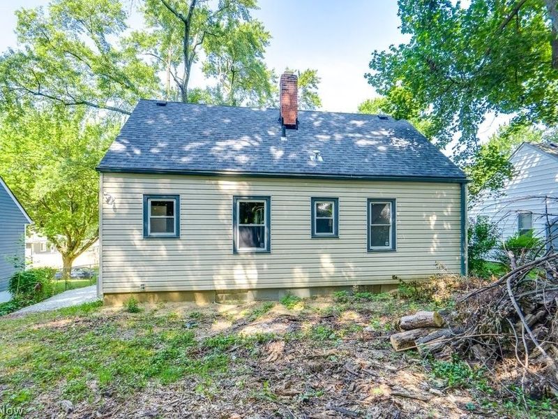 821 Cree Avenue, Akron, OH 44305 Photo 2