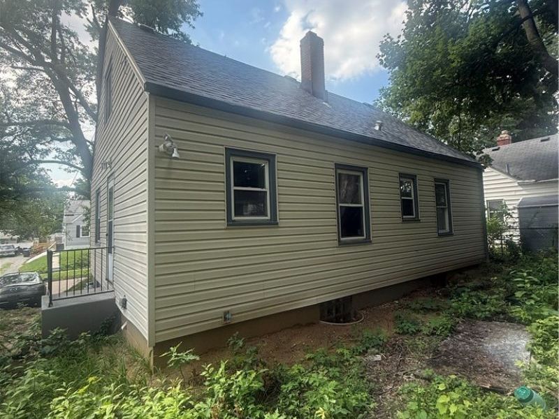 821 Cree Avenue, Akron, OH 44305 Photo 2