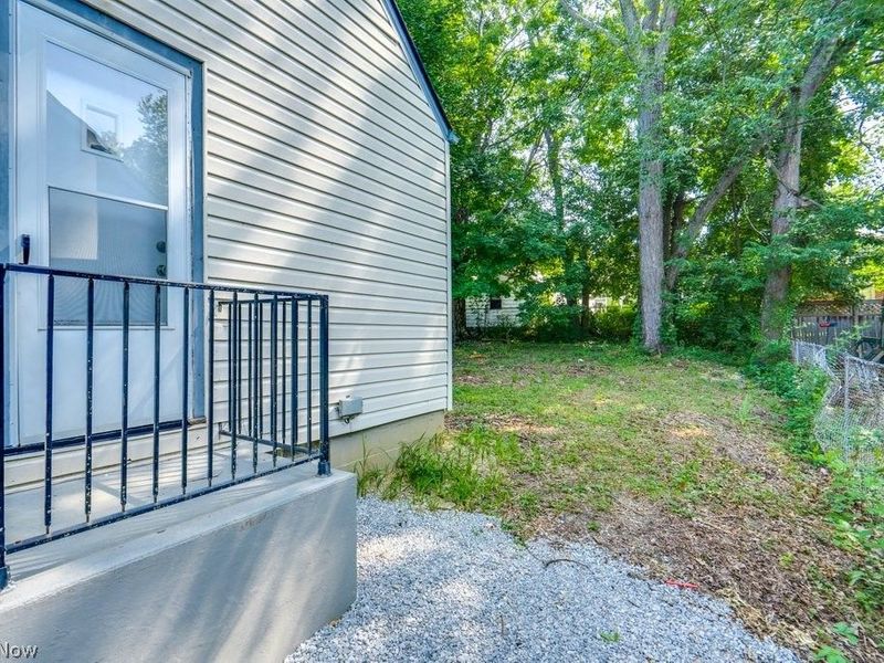 821 Cree Avenue, Akron, OH 44305 Photo 3