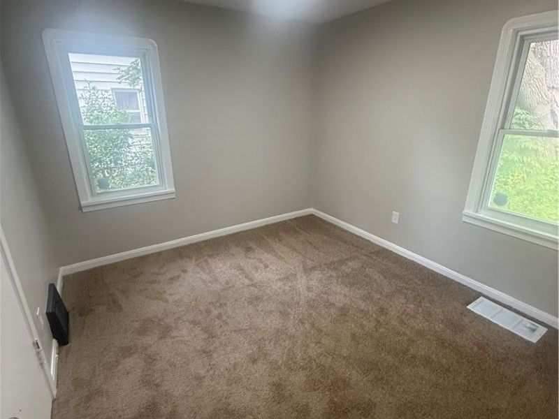 821 Cree Avenue, Akron, OH 44305 Photo 9