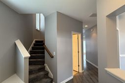 194 Avonshire Drive photo 4