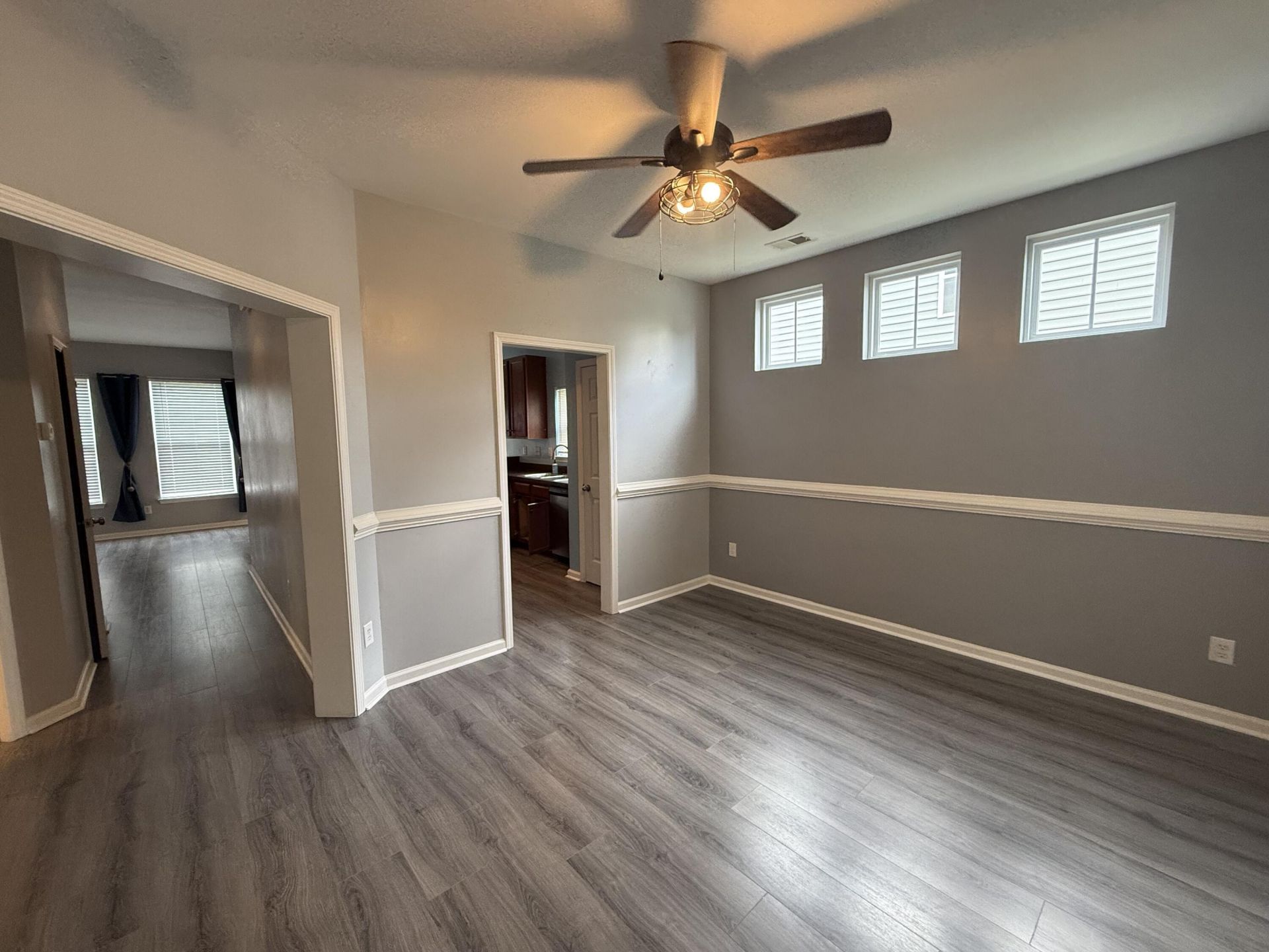 194 Avonshire Drive Photo 4