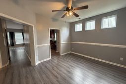 194 Avonshire Drive photo 4