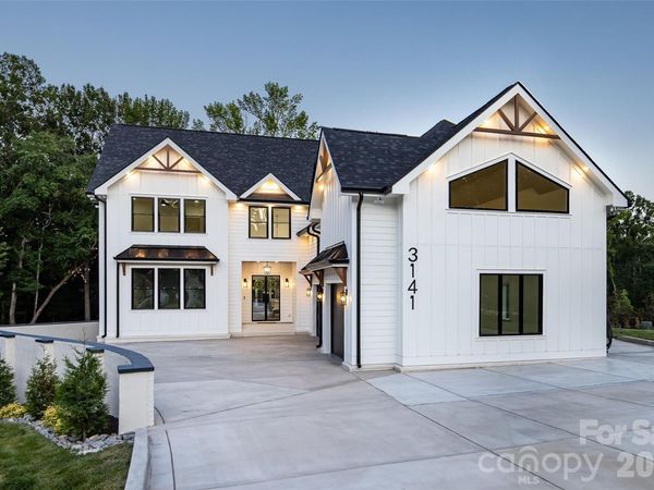 3141 Brayland Avenue, Matthews, NC 28104