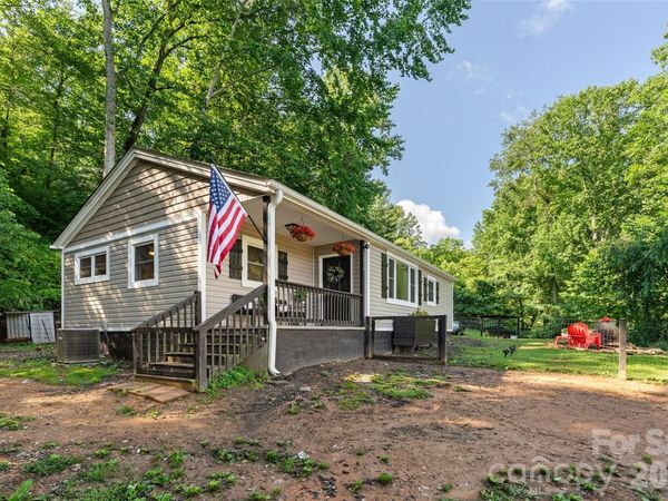 1226 Newfound Road , Leicester, NC 28748