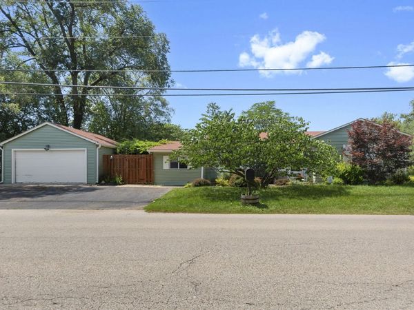 3717 Greenleaf Avenue , Island Lake, IL 60042