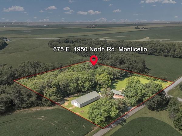 675 E 1950 North Road, Monticello, IL 61856