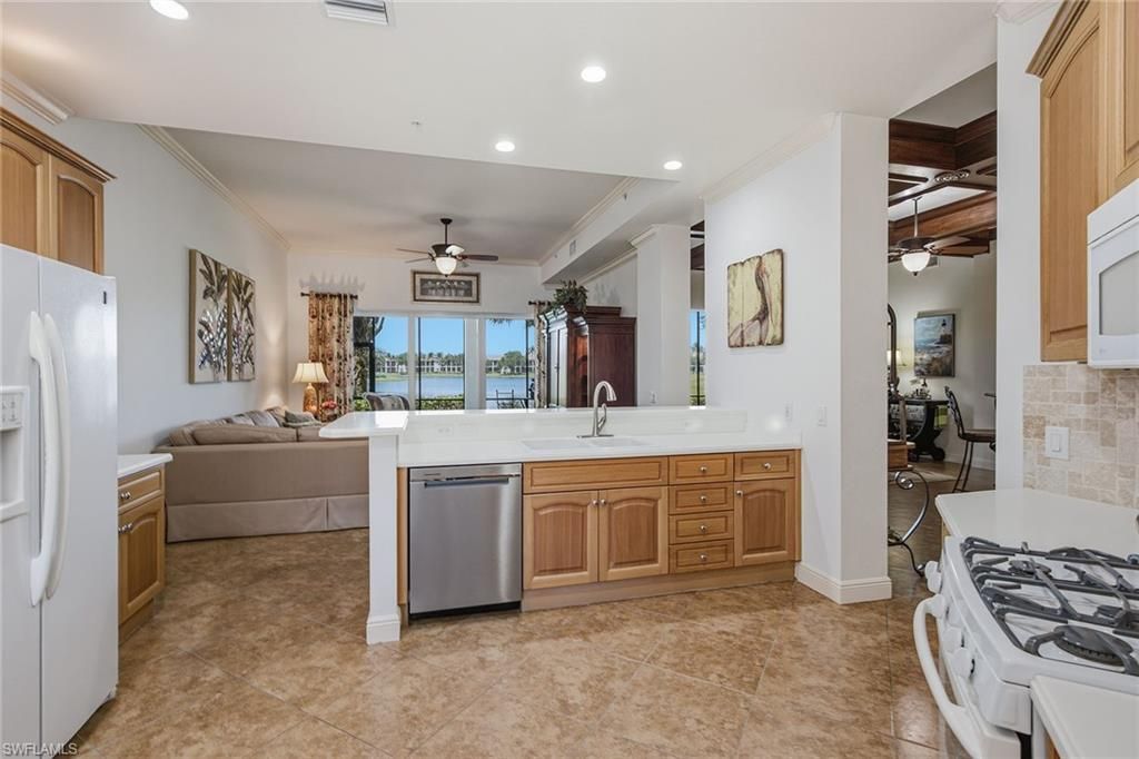 9243 Tesoro Ln , Unit 103, Naples, FL 34114 Photo