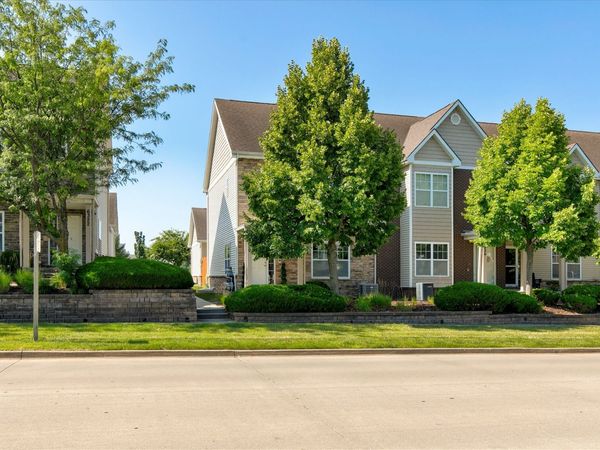 6330 Beechtree Drive, Unit 10107, West Des Moines, IA 50266