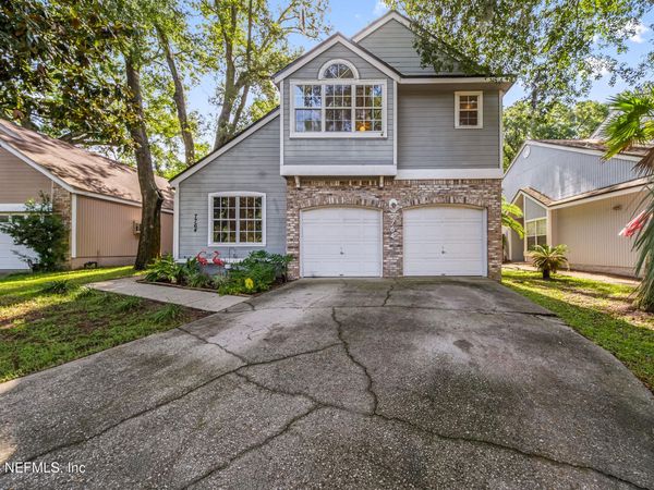 7764 MYSTIC POINT Court E, Jacksonville, FL 32277