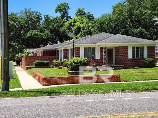 1901 Dauphin Street, Mobile, AL 36606