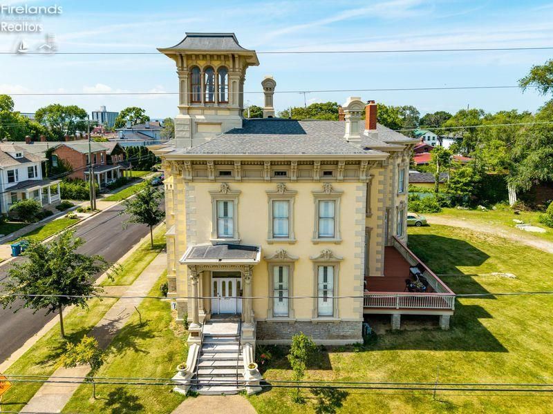 403 E Adams, Sandusky, OH 44870 Photo 3