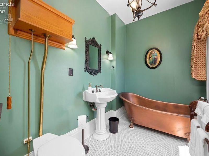 403 E Adams, Sandusky, OH 44870 Photo 69
