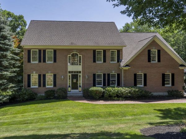 35 Colonel Daniels Drive, Bedford, NH 03110