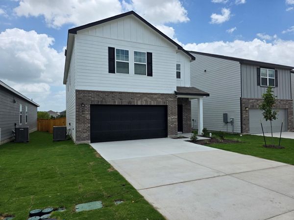 353 Enforcer LOOP , Jarrell, TX 76537