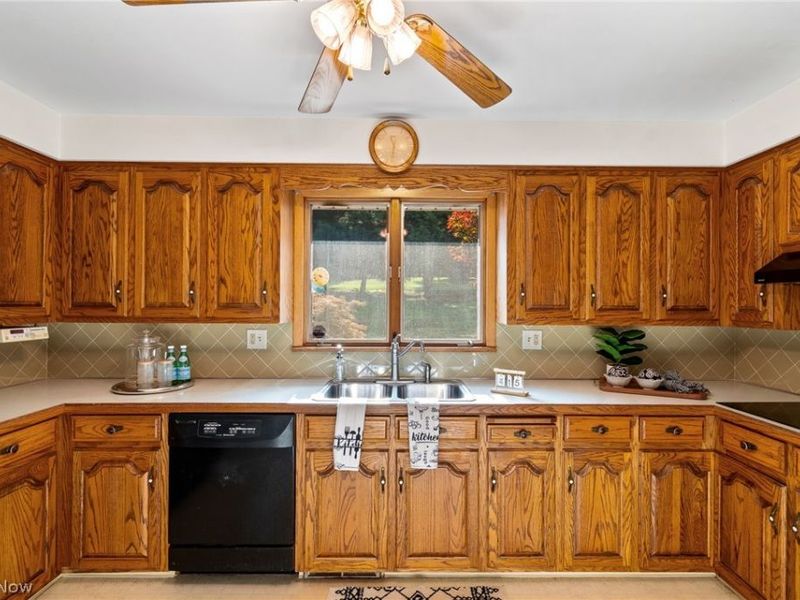 4665 Christman Road , Akron, OH 44319 Photo 11