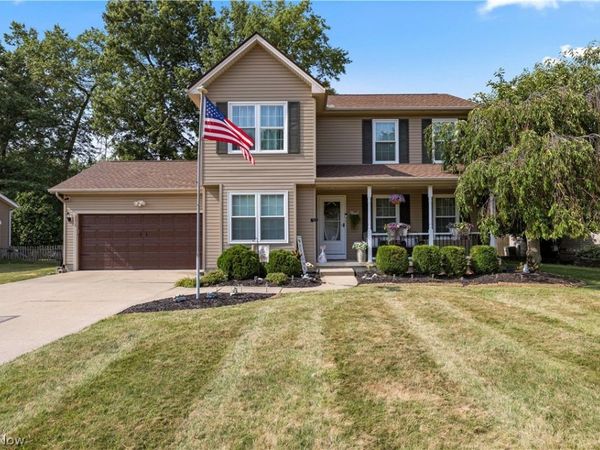 8020 Oak Tree Drive N, Lorain, OH 44053