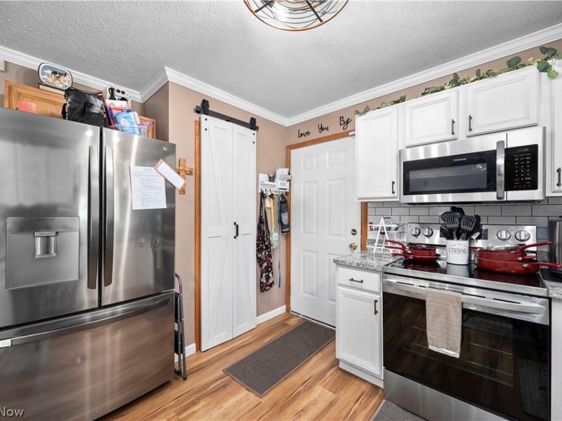 8020 Oak Tree Drive N, Lorain, OH 44053 Photo 12