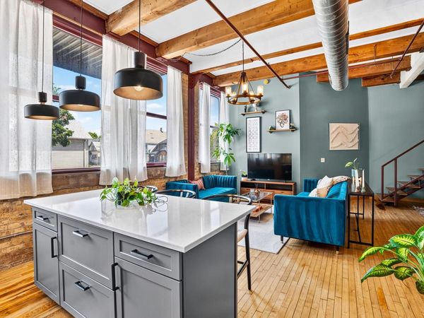 215 W Maple STREET, Unit 110, Milwaukee, WI 53204