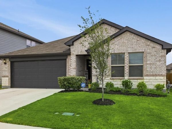 2965 Fox Trail Lane, Fort Worth, TX 76108
