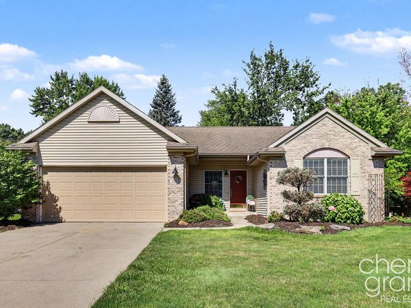 2297 Christine Court SE, Grand Rapids, MI 49546