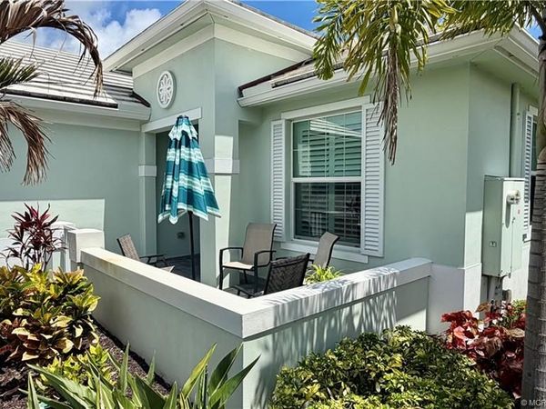 1330 Saint Catherines Circle, Vero Beach, FL 32967