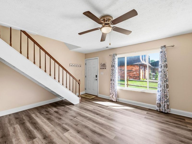 27 Hedgerow Lane, Delaware, OH 43015 Photo 8