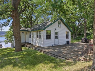 15588 E Munson Drive , Detroit Lakes, MN 56501