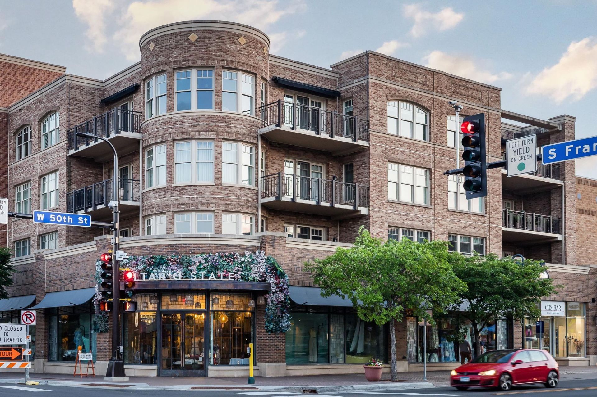 5000 France Avenue S, Edina, MN 55410