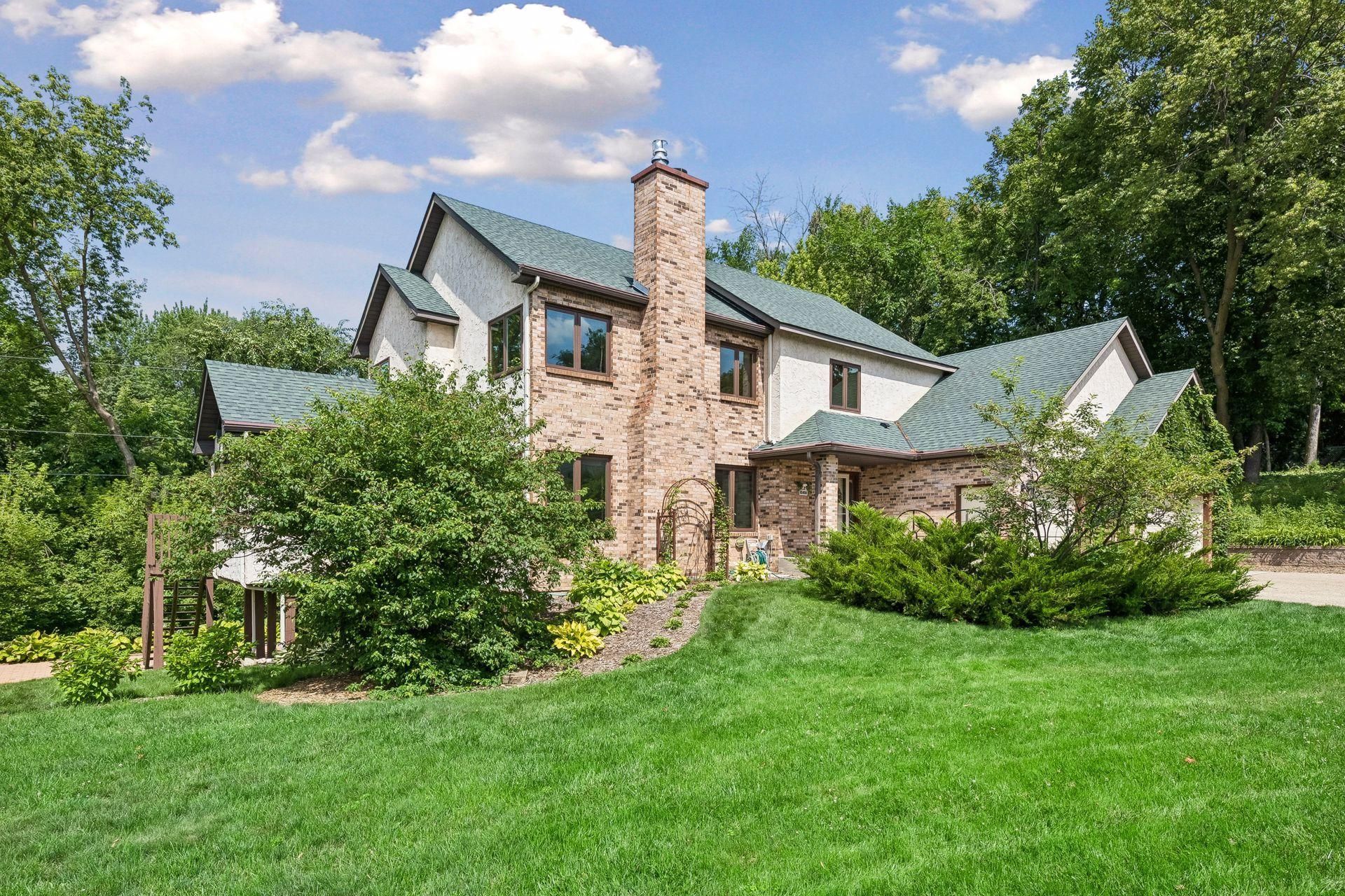 10416 Briar Circle , Bloomington, MN 55437