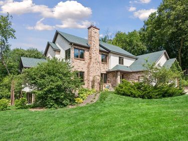 10416 Briar Circle, Bloomington, MN 55437