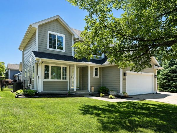 802 13th Street SE, Altoona, IA 50009