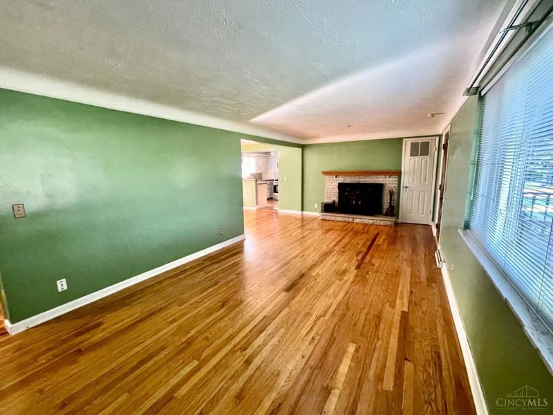 5621 Garrett Drive, Miami Twp, OH 45150 Photo 6