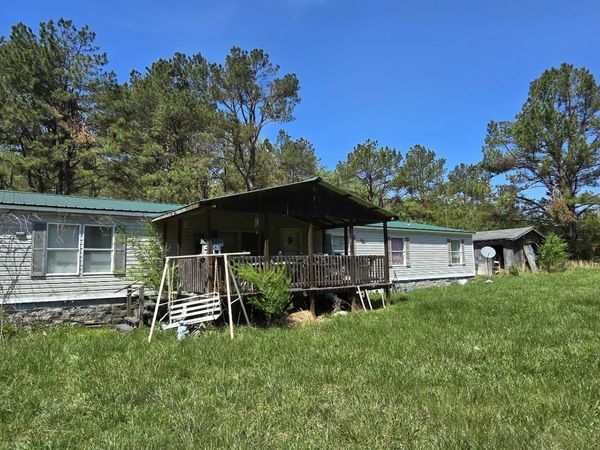 7021 Taylor Creek Loop, Nunnelly, TN 37137