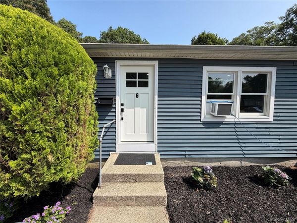 305 Smithtown Boulevard , Nesconset, NY 11767
