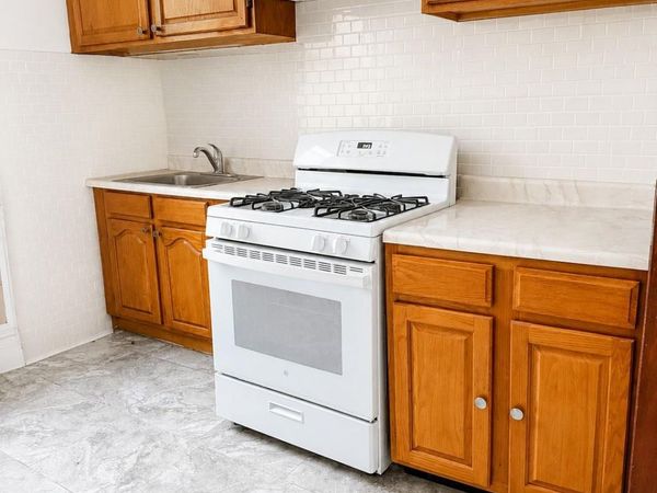 3216 31st Avenue , Unit 2nd Floor, Astoria, NY 11106