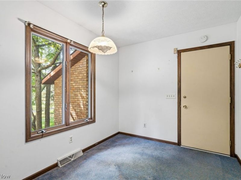 3602 Heatherwood Circle NW, North Canton, OH 44720 Photo 10