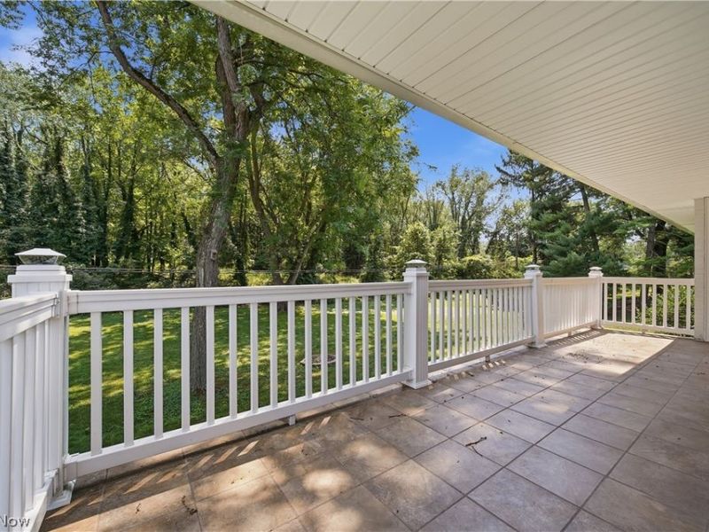 3426 Parkridge Circle NW, Canton, OH 44718 Photo 4